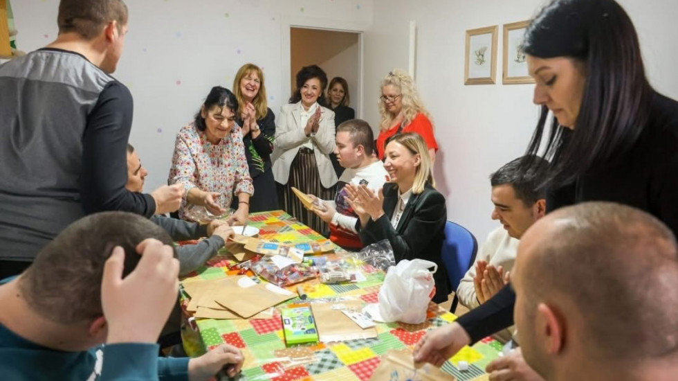 Macura uputila poruku podrške za osobe sa autizmom: Samo društvo koje poštuje različitosti može biti istinski pravedno