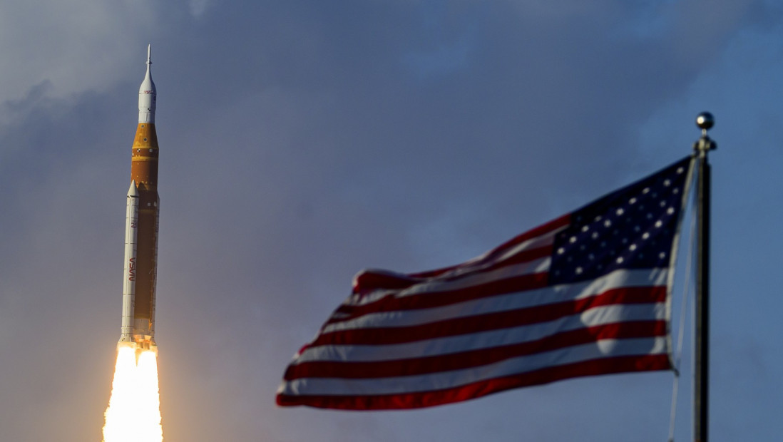 Misija Artemis II je trenutno u Zemljinoj orbiti: Testiranje Orion kapsule i problem sa toaletom pre puta na Mesec