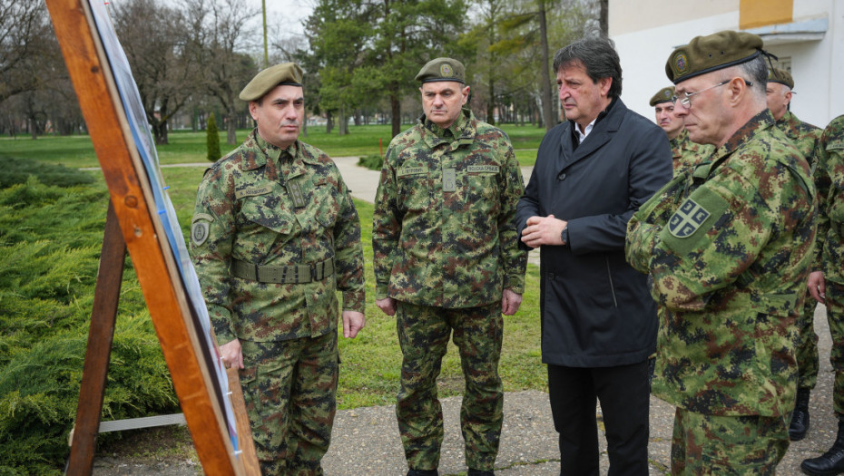 Gašić: Početak služenja vojnog roka krajem ove ili početkom naredne godine, trajaće 75 dana