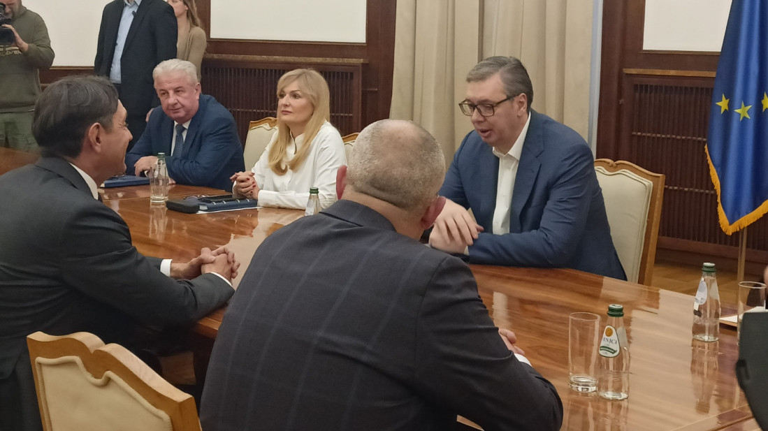 Konsultacije Vučića sa predstavnicima stranaka: Posle Pokreta socijalista, sastanak sa SVM