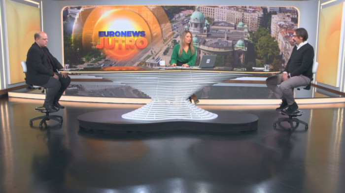 "Po kodeksu novinara zabranjeno je članstvo u strankama": Rodić i Belić o odnosu novinarstva i političkog aktivizma