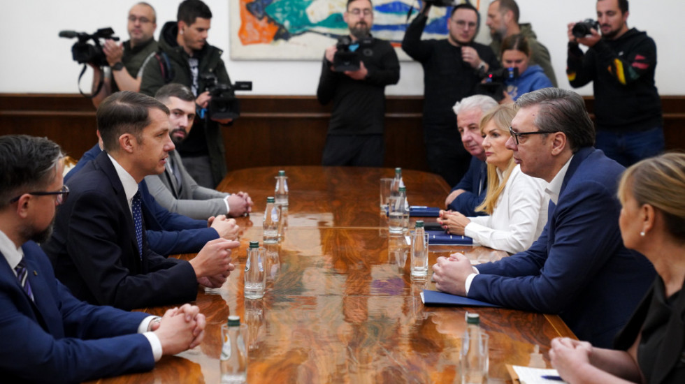 Konsultacije Vučića sa predstavnicima stranaka: Održani sastanci sa Pokretom socijalista, SVM i SPP