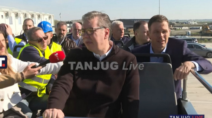 Vučić obilazi radove na gradilištu Ekspo 2027 u Surčinu