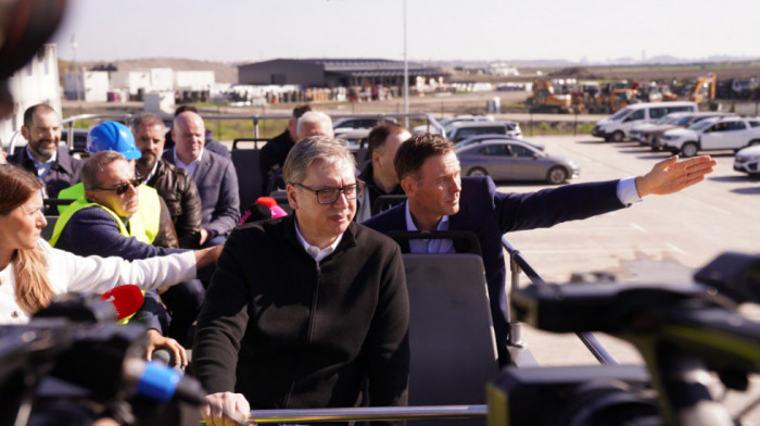 Vučić obilazi radove na gradilištu Ekspo 2027 u Surčinu
