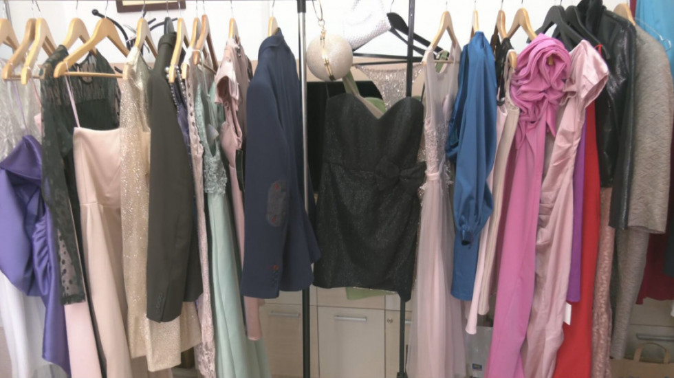 "Matura za sve" - solidarnost i čovekoljublje: Tradicionalna dobrotvorna akcija niških srednjoškolaca