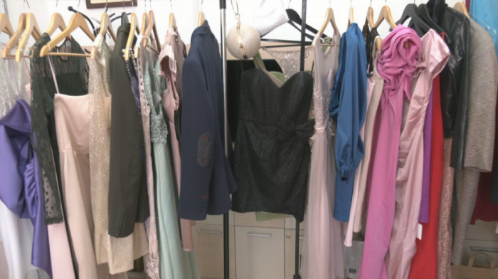 "Matura za sve" - solidarnost i čovekoljublje: Tradicionalna dobrotvorna akcija niških srednjoškolaca