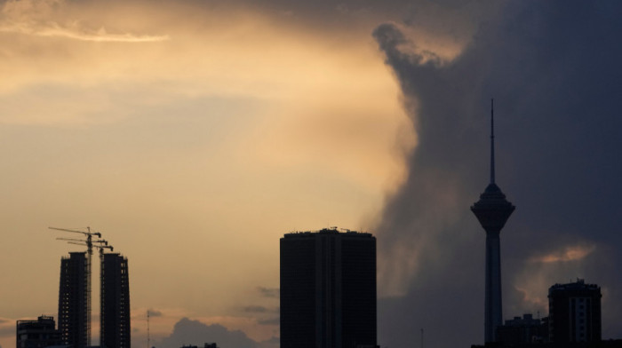 UAE: Iran ispalio 17 raketa i 35 dronova, uprkos objavi o dvonedeljnom primirju