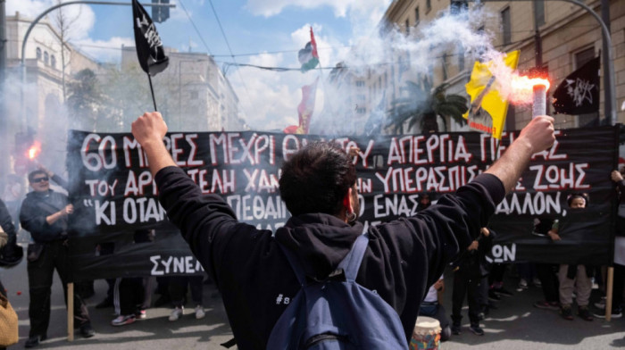 Protest vegana na trgu Sintagma u Atini zbog ubijanja jagnjadi za Uskrs: "Vreme je da vidimo životinje kao pojedince"