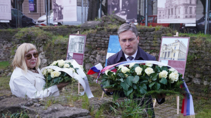 Selaković položio cveće na mestu stradanja NBS u bombardovanju 6. aprila 1941. godine