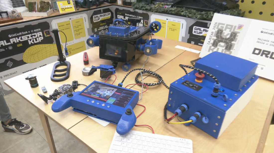 Mladi inovatori iz Niša osvojili srebrnu medalju za podvodnog robota "NeoRov"