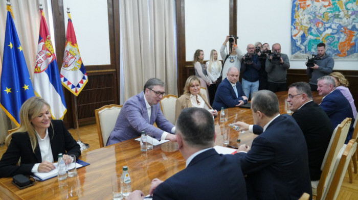 Nastavljene konsultacije Vučića i predstavnika stranaka: Prvo SPS, pa Demokratski savez Hrvata i SDP Srbije