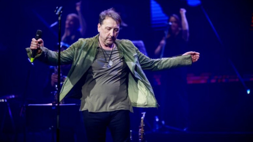 Uoči trećeg koncerta 25. aprila, Hari Mata Hari otkriva kako je nastala pesma "Strah me da te volim"