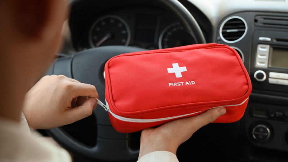 Šta mora da sadrži prva pomoć u automobilu? Grci od 18. juna uvode brojne novine
