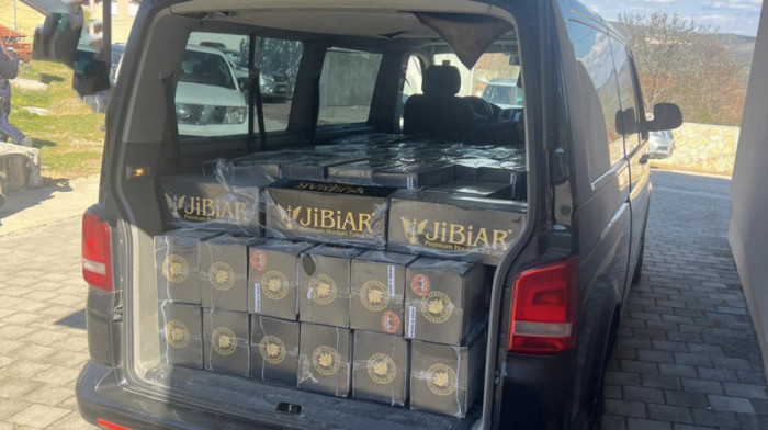 Velika zaplena kod Preševa vredna osam miliona: Nađeno skoro tonu akciznih proizvoda