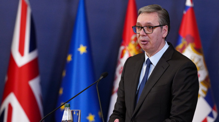 Vučić uputio saučešće Erdoganu: Srbija uz Tursku posle pucnjave u srednjoj školi