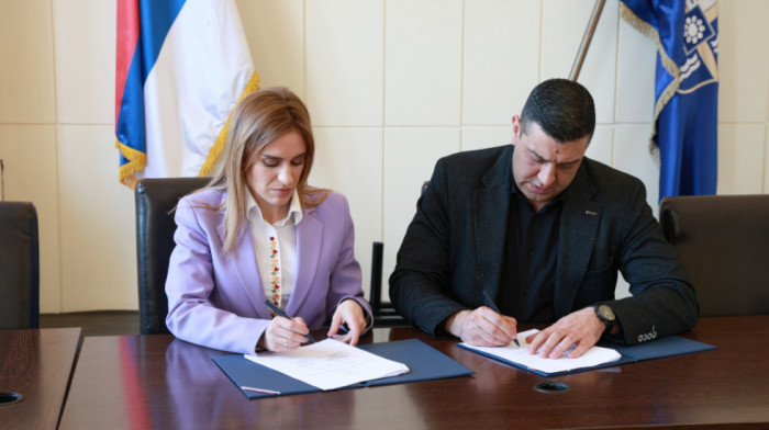 Stamenkovski: Novo terensko vozilo za Centar za socijalni rad Kuršumlija