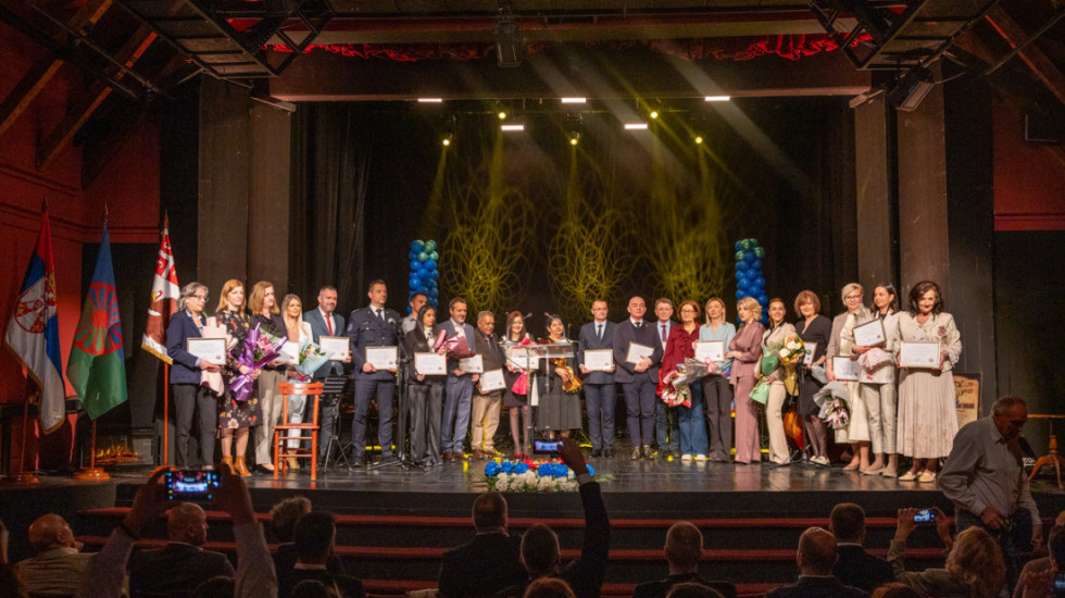 Macura u Kragujevcu povodom dana Roma: Maloletnički brakovi jedan od ključnih izazova