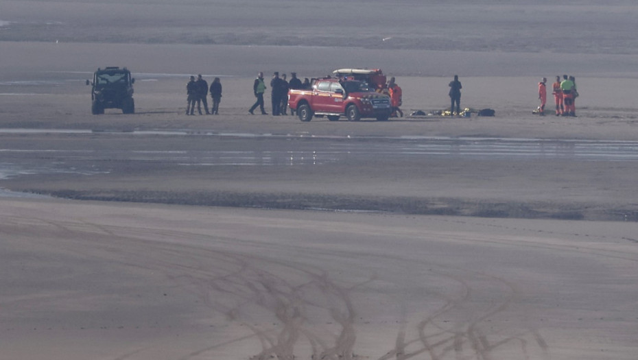 Četiri osobe poginule u brodolomu taksi-čamca tokom ilegalnog prelaska Lamanša