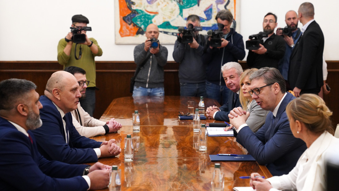 Vučić nastavio konsultacije sastankom sa Udruženim sindikatom Sloga
