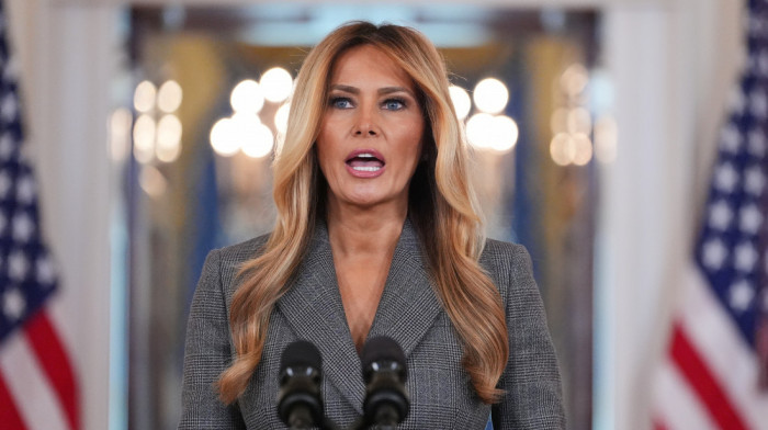 Vanredna konferencija u Beloj kući: Melanija Tramp demantovala bilo kakvu povezanost sa Džefrijem Epstinom