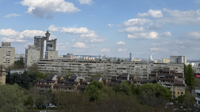 Nestabilno i promenljivo vreme: Temperature iznad proseka, ali sa pljuskovima