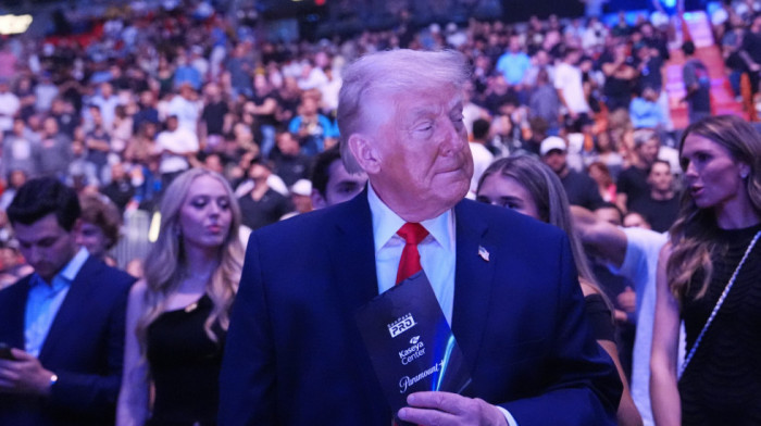 Tramp ponovo zapretio da će onesposobiti iranske elektrane i mostove: Iran će brzo i lako pasti