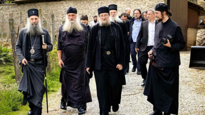 Patrijarh Porfirije obišao imanje manastira Visoki Dečani na Veliki ponedeljak