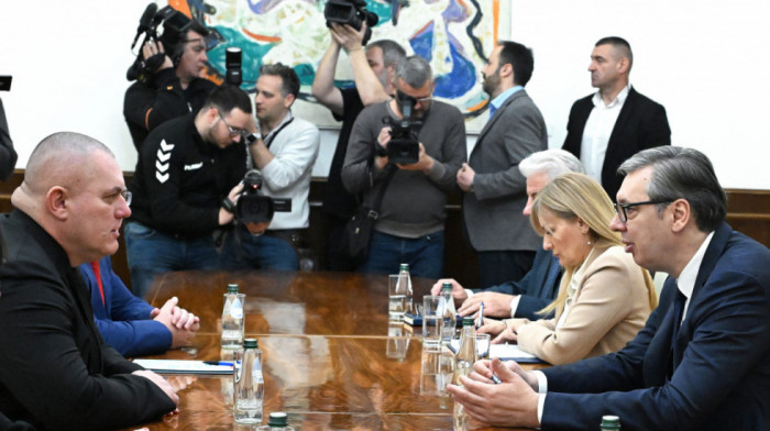 Vučić nastavlja konsultacije sa predstavnicima stranaka: Dolaze Alternativa za promene i Ujedinjena seljačka stranka