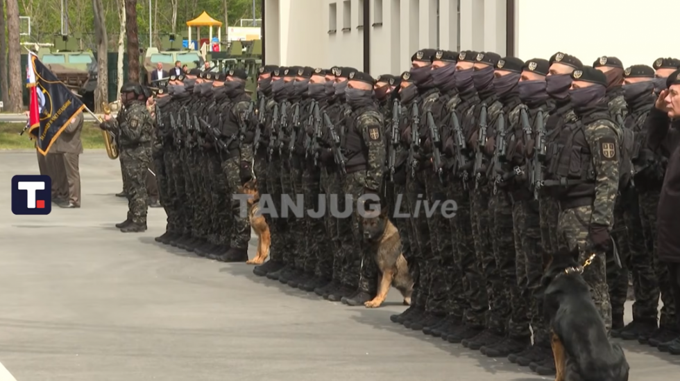 Vučić prisustvuje obeležavanju Dana jedinice Kobre, obilazi novi objekat