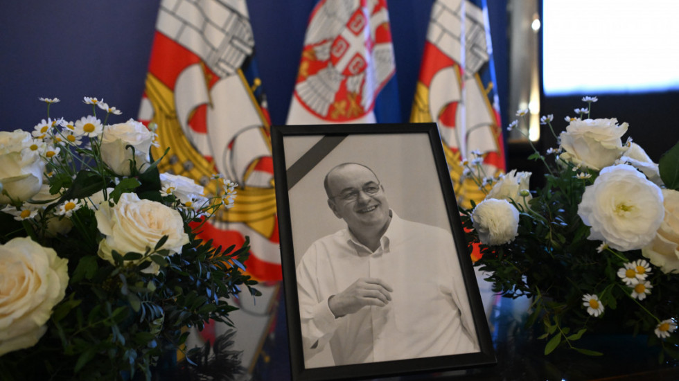 Po nacionalnosti - čovek, po veroispovesti - partizanovac: Oproštaj navijača, prijatelja i porodice od Vujoševića