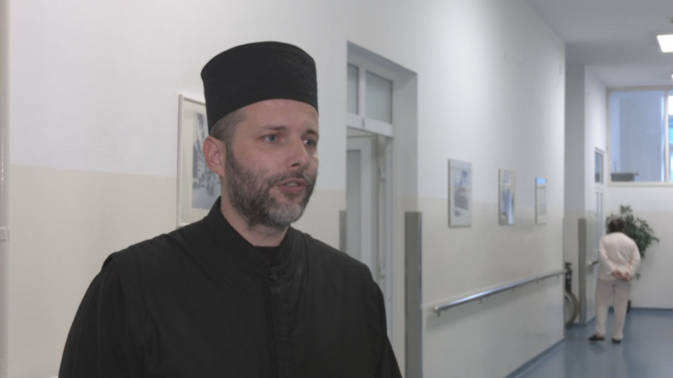 Poziv građanima da postanu volonteri u zdravstvu: Kako da se prijavite i pomognete pacijentima u UKCS