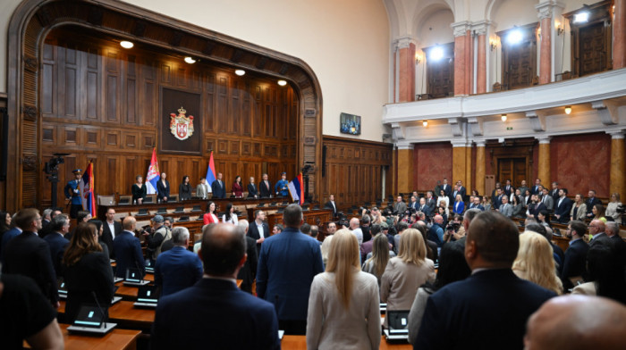 Usvojen dnevni red Druge redovne sednice, poslanici raspravljaju o 40 tačaka