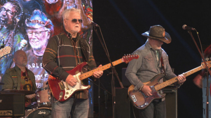 Posle šest decenija YU grupa eksperimentiše sa zvukom: Rege ritam sa Jamajke na albumu "Bus to Zion"