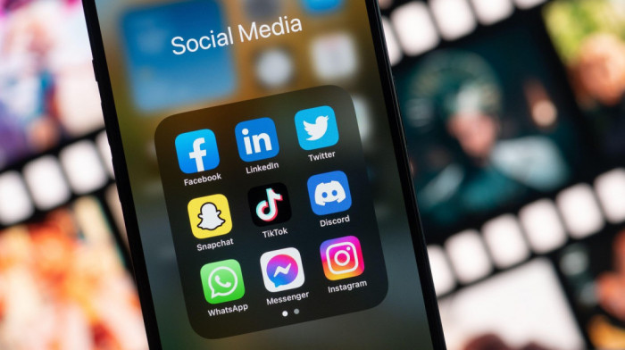 Evropske zemlje na potezu: Australija zabranila društvene mreže za mlade, koje je "evropsko rešenje"