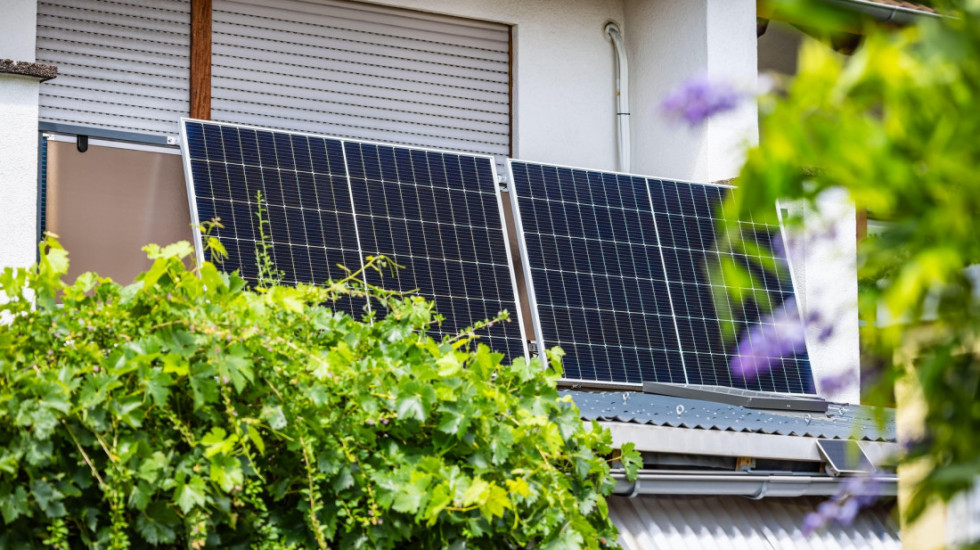 Plug in solarni paneli u Srbiji: Niski troškovi ugradnje, a velika ušteda na računima - na koji način mogu da se koriste
