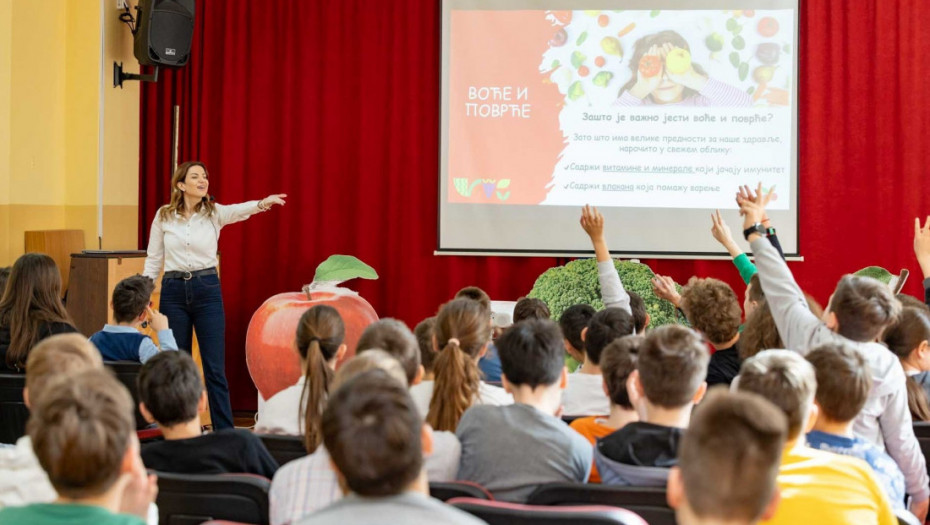 Od edukacije u školama do podkasta: Kako platforma "Zdrava hrana svakog dana" podstiče zdravije izbore svih generacija