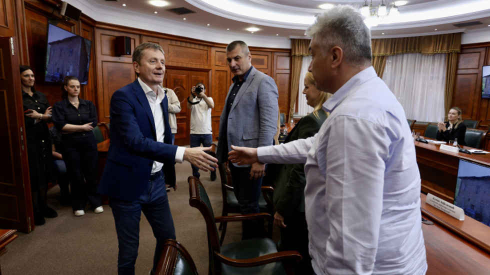 Glišić: Rekonstrukcija i proširenje Klinike "Dr Laza Lazarević" biće prioritet