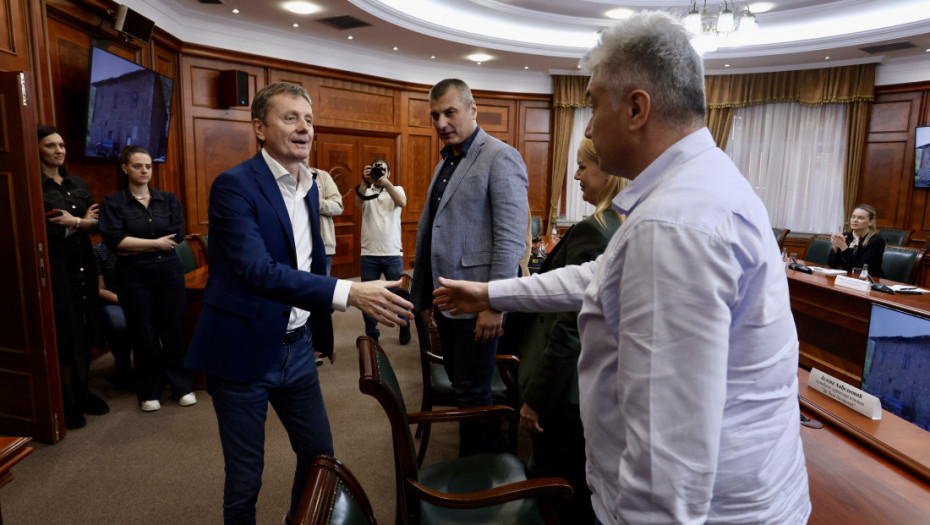 Glišić: Rekonstrukcija i proširenje Klinike "Dr Laza Lazarević" biće prioritet