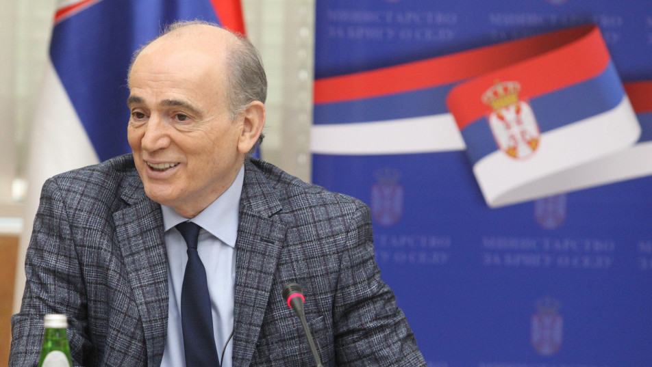 Krkobabić: Potpisani ugovori za 111 kuća u 79 sela, sve više mladih bi na selo