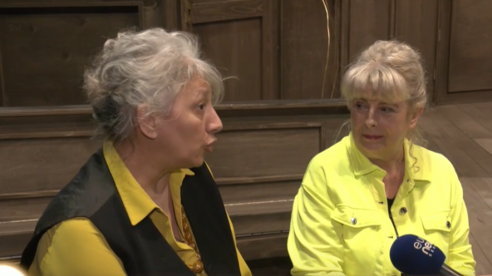 Sestre Bruster na sceni i u životu: Gordana Đurđević Dimić i Tijana Maksimović odlaze u penziju premijerom u SNP-u