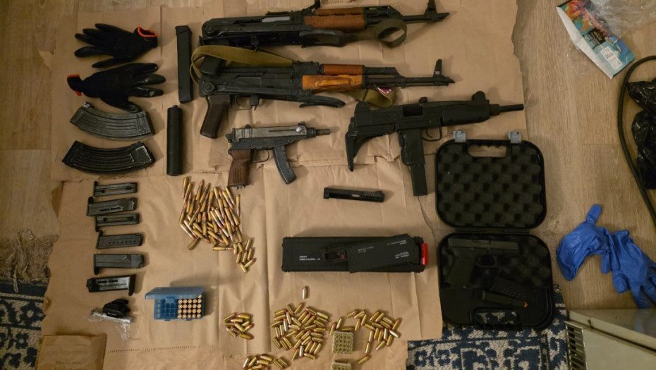Velika akcija policije u Beogradu - zaplenjeno oružje, eksplozivi i narkotici