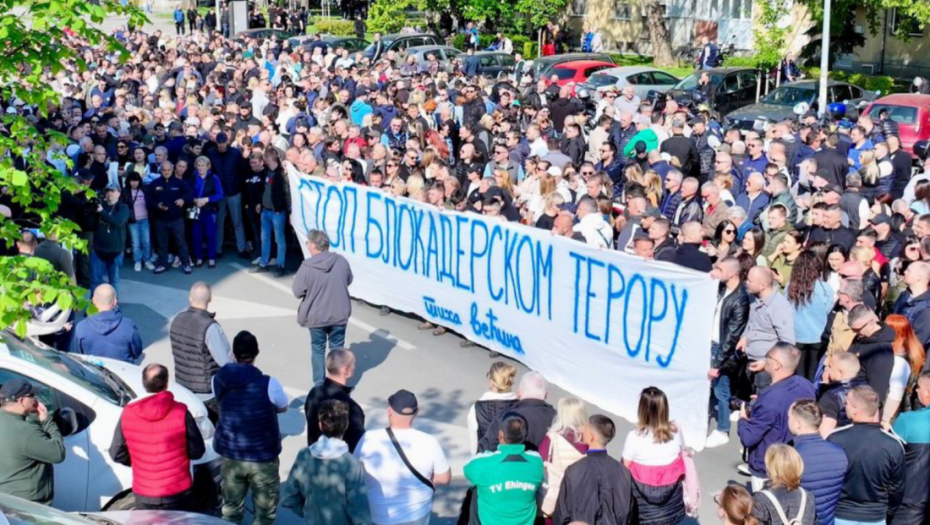 U Novom Sadu održan protest protiv blokada saobraćaja