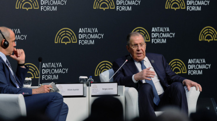 Lavrov: Razmatra se formiranje novog vojnog bloka EU, Turske, Velike Britanije i Ukrajine
