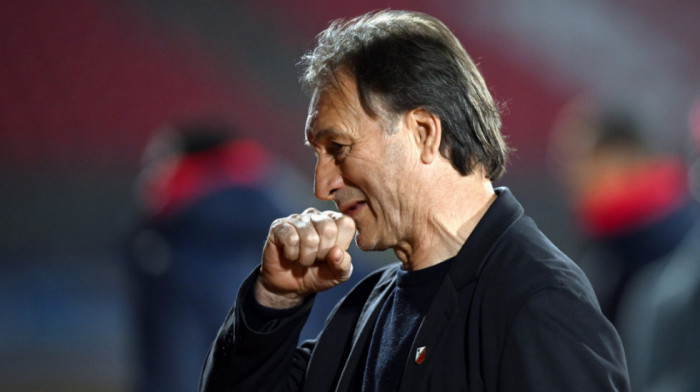 Stanković tešio Tanjginog sina, trener Vojvodine kivan na sudije: Smešno za crveni karton