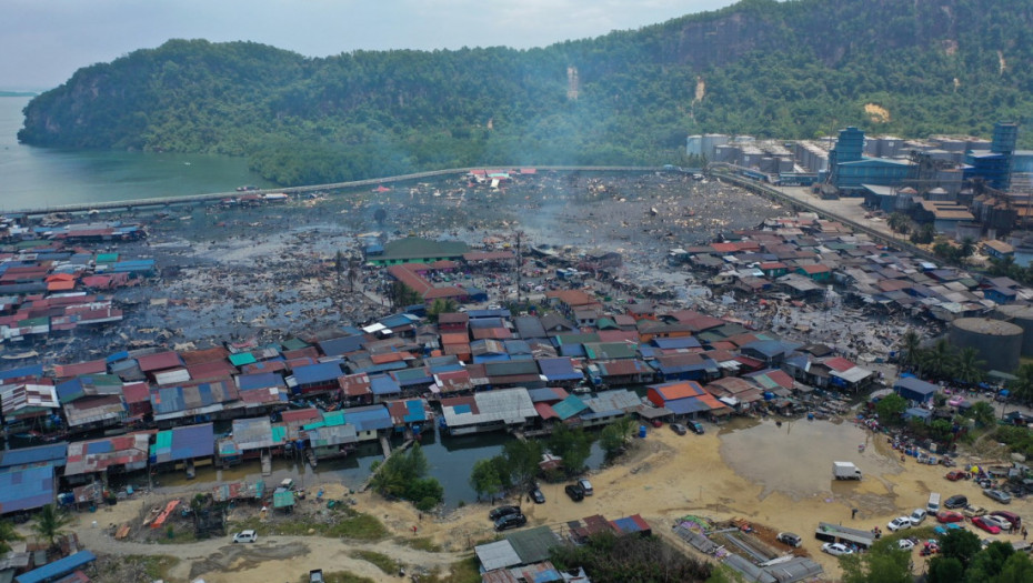 U požaru u Maleziji uništeno 1.000 kuća, hiljade ljudi raseljeno