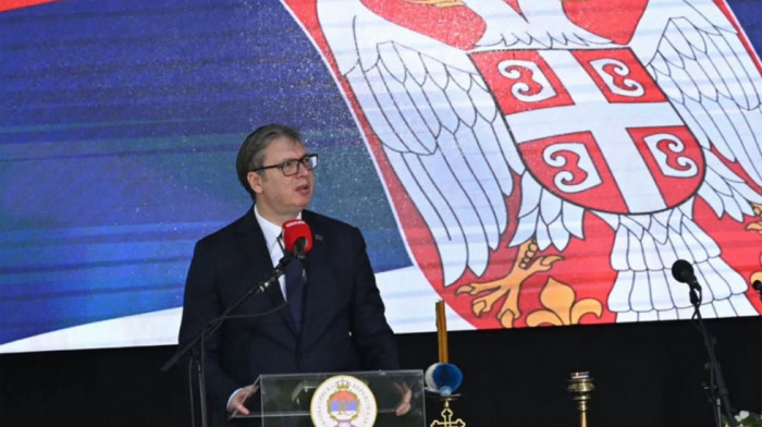 Vučić u Donjoj Gradini: Uvek ćemo svima pružiti ruku, ali neće biti ni traktora ni ubijenih Srba