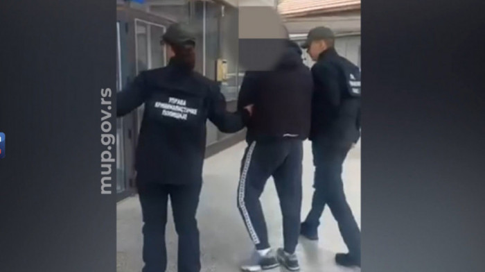 U Novom Sadu uhapšen osumnjičeni za zloupotrebu, potrošio 3,8 miliona dinara iz gradske kase