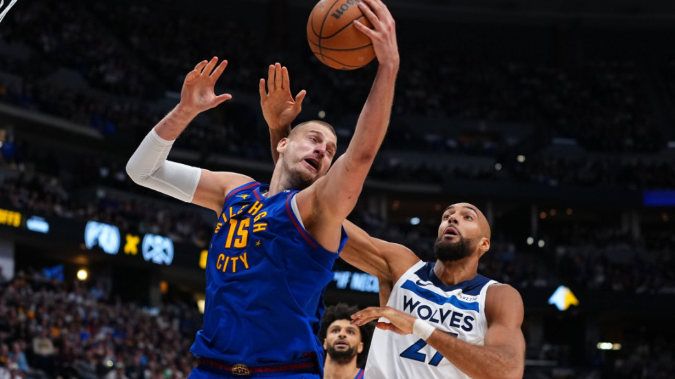 Minesota napravila brejk u Denveru, Gober zaustavio Jokića