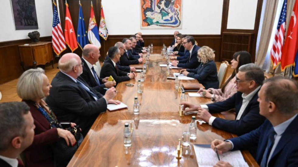 Vučić sa Behtel-Enkom o napretku na Moravskom koridoru: Poštovati rokove za Čačak-Kraljevo