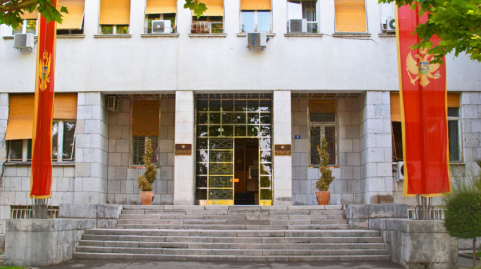 Skupština Crne Gore obeležava Dan sećanja na žrtve genocida u Jasenovcu, Mauthausenu i Dahauu: Oštre reakcije iz Zagreba